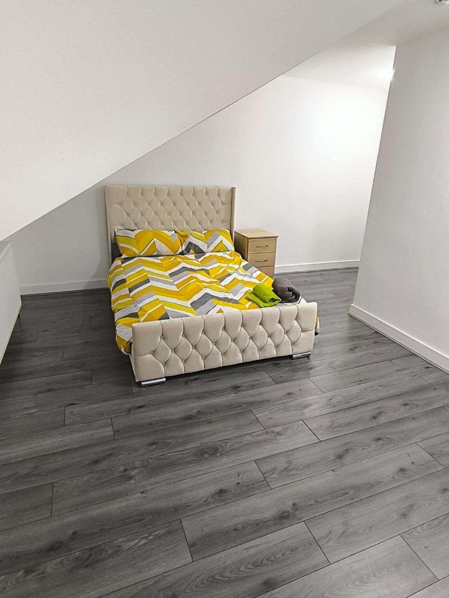 Spacious Full Home - Perfect For Families & Groups Oldbury  Exteriör bild