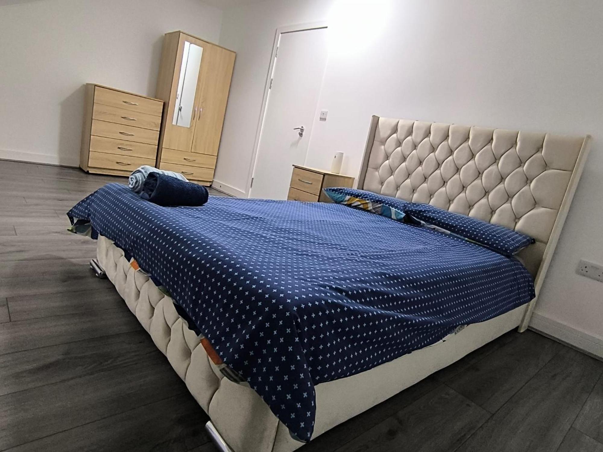 Spacious Full Home - Perfect For Families & Groups Oldbury  Exteriör bild