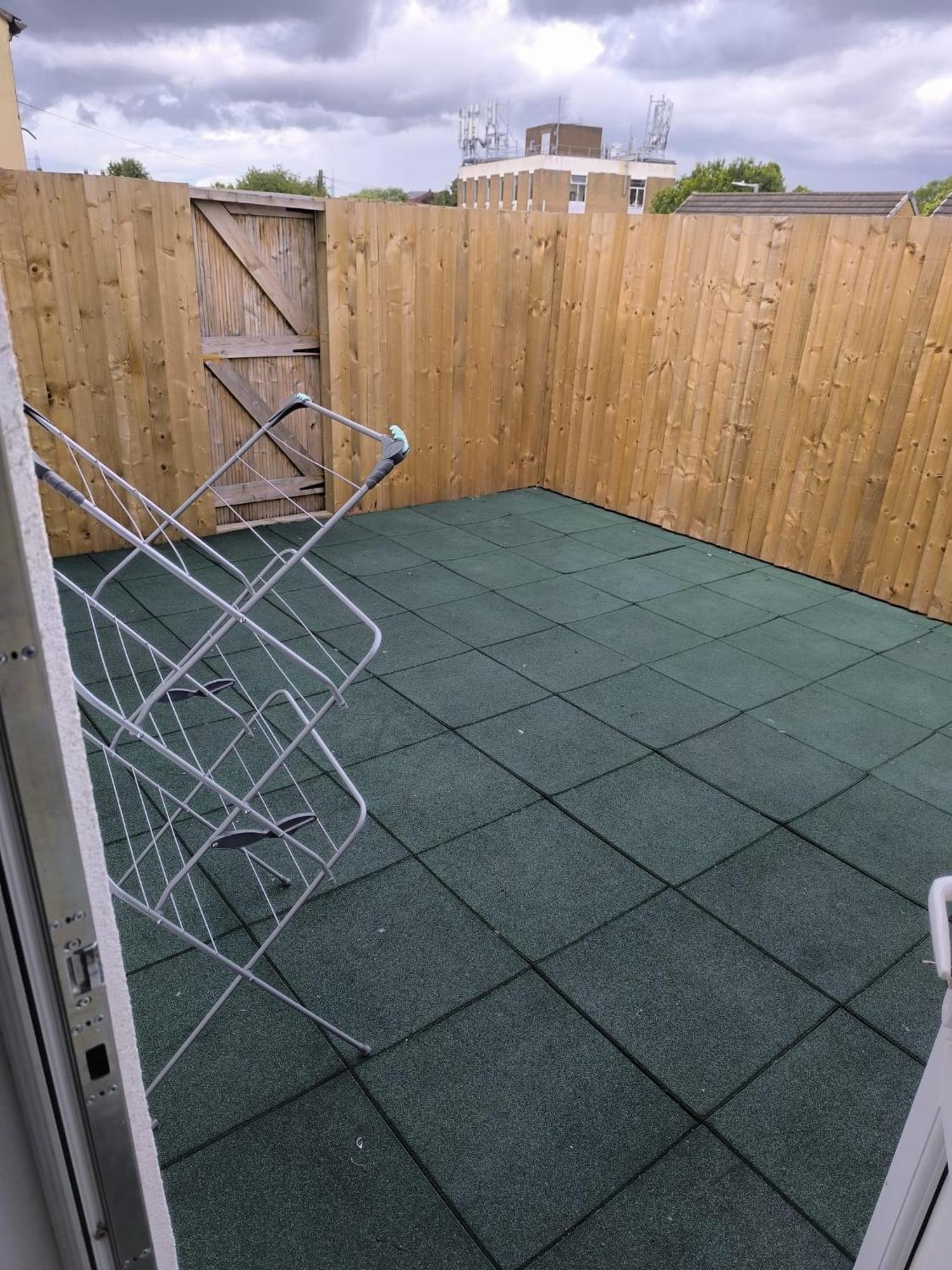Spacious Full Home - Perfect For Families & Groups Oldbury  Exteriör bild